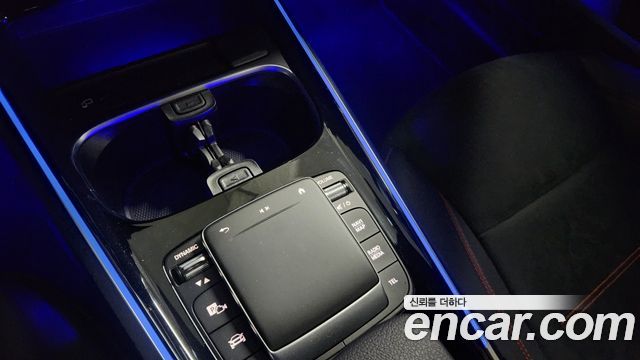 Mercedes-Benz GLB-Class GLB250 4MATIC