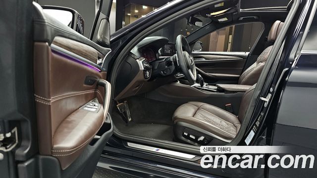 BMW 5-Series 530i M Sport Package Plus