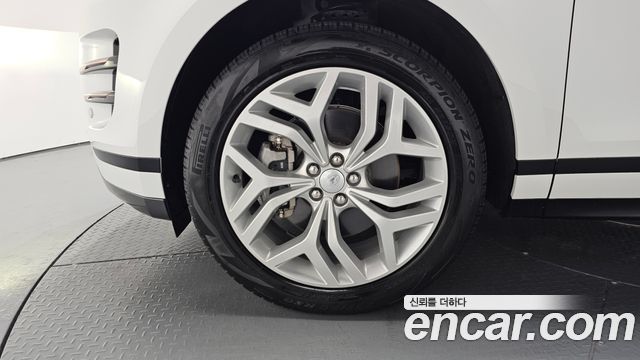 Land Rover Range Rover Evoque P250 R-Dynamic SE