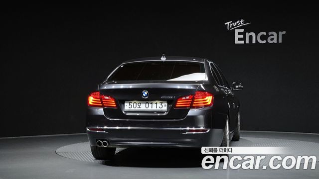 BMW 5-Series 528i Luxury Plus