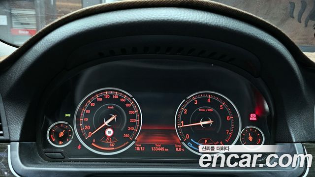 BMW 5-Series 528i Luxury Plus