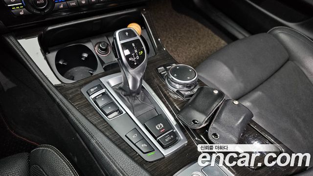 BMW 5-Series 528i Luxury Plus