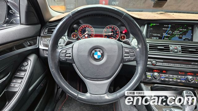 BMW 5-Series 528i Luxury Plus