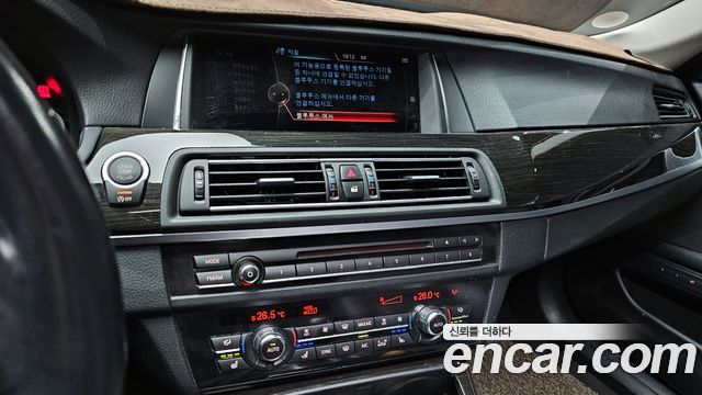 BMW 5-Series 528i Luxury Plus