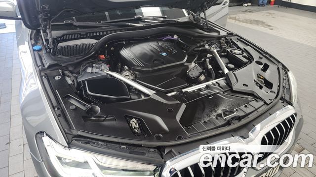 BMW 5-Series 523d xDrive M Sport