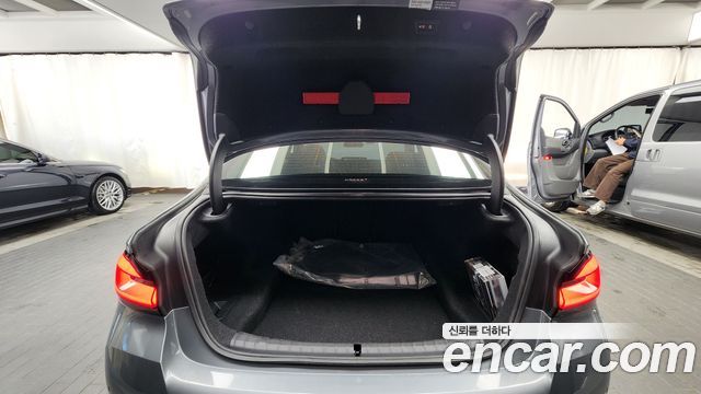 BMW 5-Series 523d xDrive M Sport