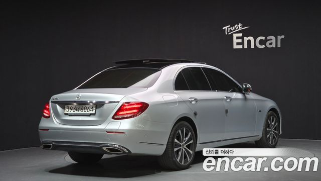 Mercedes-Benz E-Class E300e Exclusive