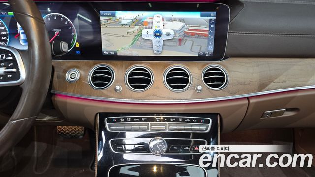 Mercedes-Benz E-Class E300e Exclusive