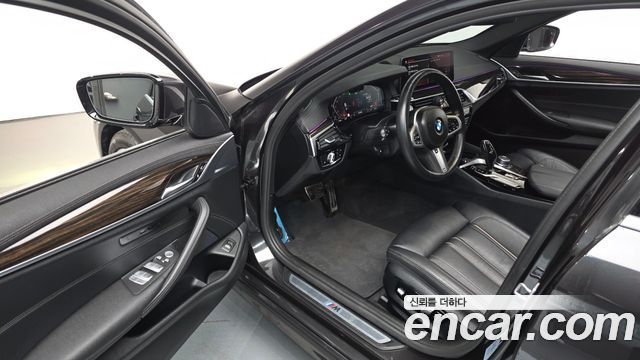 BMW 5-Series 520i M Sport