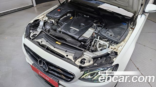 Mercedes-Benz E-Class E250 Avantgarde