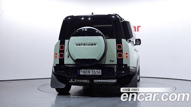 Land Rover Defender 110 D300 75th Edition