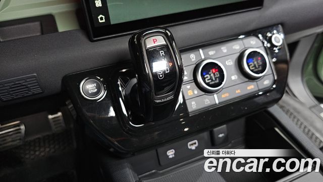 Land Rover Defender 110 D300 75th Edition