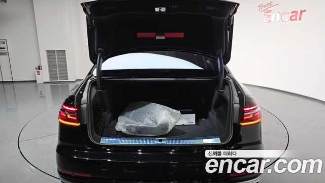Audi A8 55 TFSI Quattro LWB