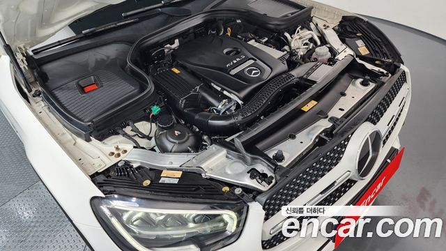 Mercedes-Benz GLC-Class GLC300e 4MATIC Coupe