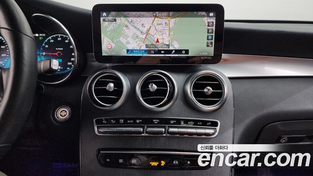 Mercedes-Benz GLC-Class GLC300e 4MATIC Coupe