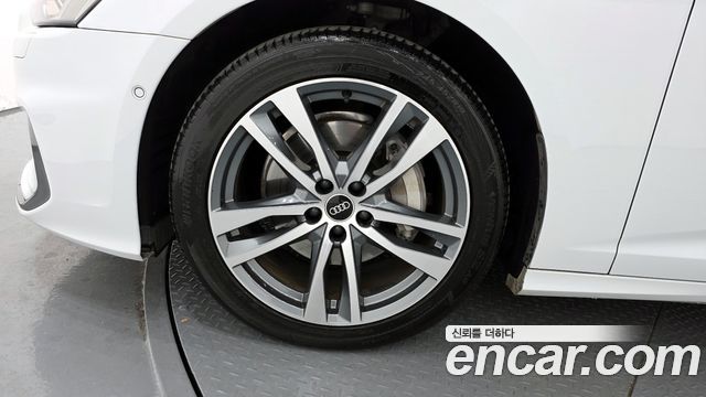 Audi A6 45 TFSI Premium