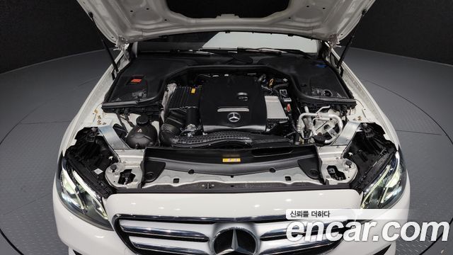Mercedes-Benz E-Class E300 Avantgarde