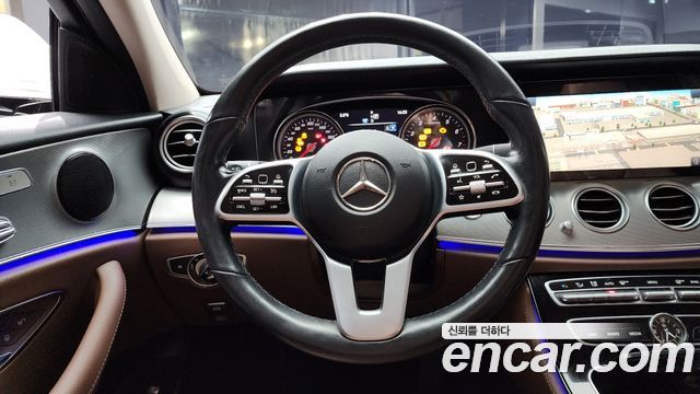 Mercedes-Benz E-Class E300 Avantgarde