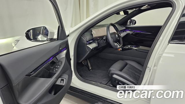 BMW 5-Series 520i M Sport