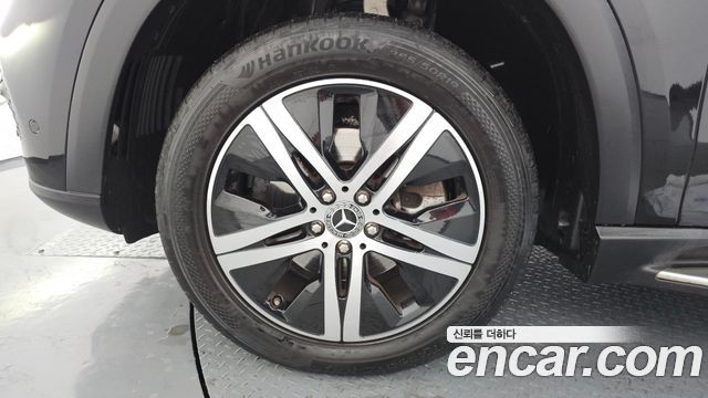 Mercedes-Benz GLE-Class GLE300d 4MATIC