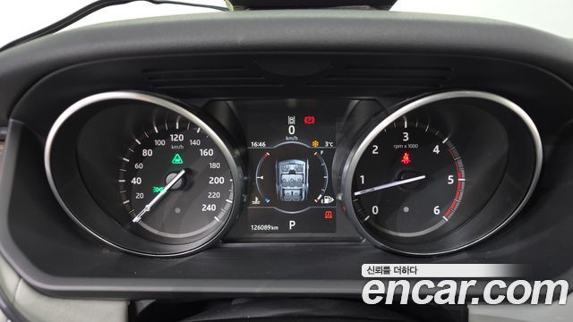Land Rover Discovery 3.0 TD6 HSE Luxury