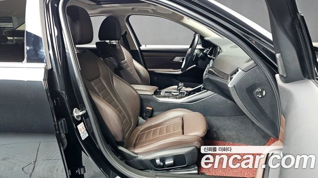 BMW 3-Series 320d Luxury
