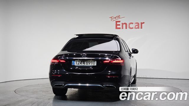 Mercedes-Benz E-Class E350 4MATIC AMG Line