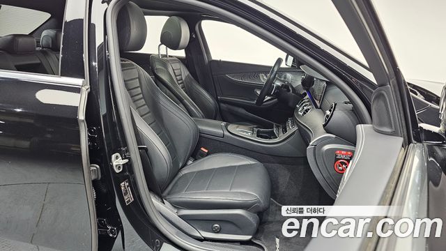 Mercedes-Benz E-Class E350 4MATIC AMG Line