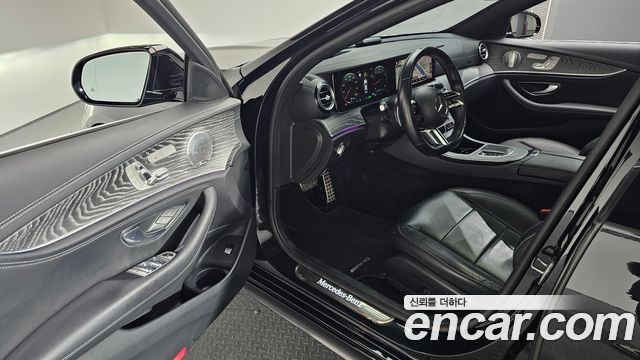 Mercedes-Benz E-Class E350 4MATIC AMG Line