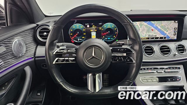 Mercedes-Benz E-Class E350 4MATIC AMG Line