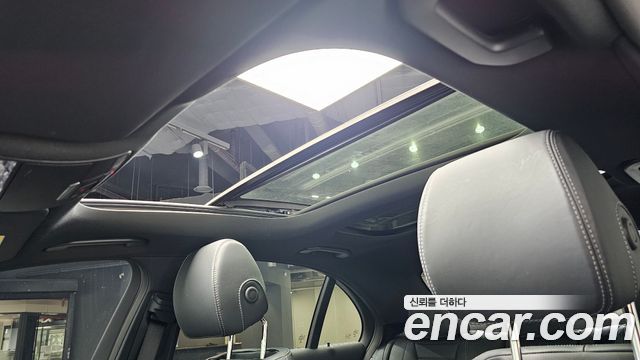 Mercedes-Benz E-Class E350 4MATIC AMG Line