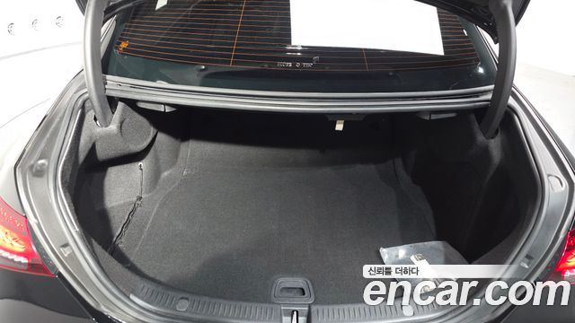 Mercedes-Benz E-Class E350 4MATIC AMG Line