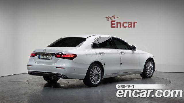 Mercedes-Benz E-Class E220d 4MATIC Exclusive