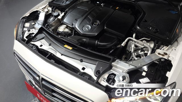 Mercedes-Benz E-Class E220d 4MATIC Exclusive