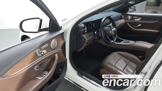 Mercedes-Benz E-Class E220d 4MATIC Exclusive