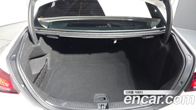 Mercedes-Benz E-Class E220d 4MATIC Exclusive