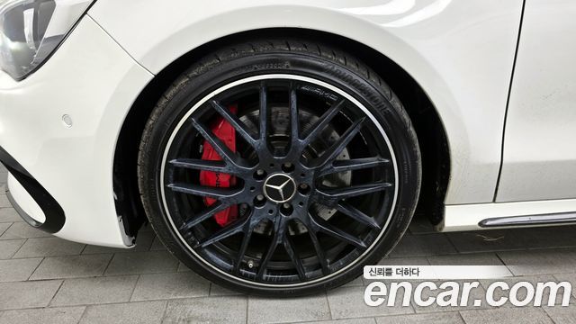 Mercedes-Benz CLA-Class CLA45 AMG 4MATIC