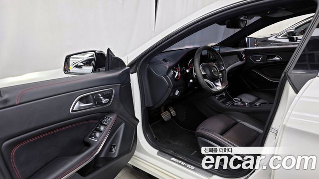 Mercedes-Benz CLA-Class CLA45 AMG 4MATIC