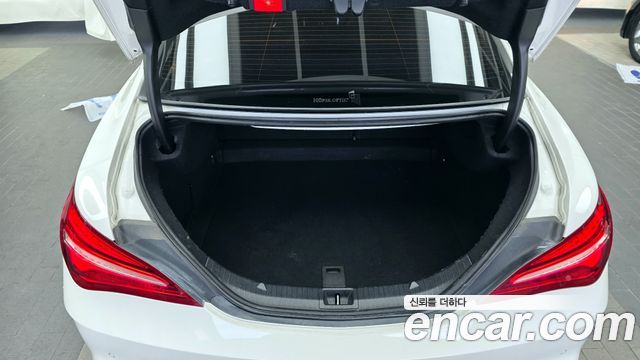 Mercedes-Benz CLA-Class CLA45 AMG 4MATIC