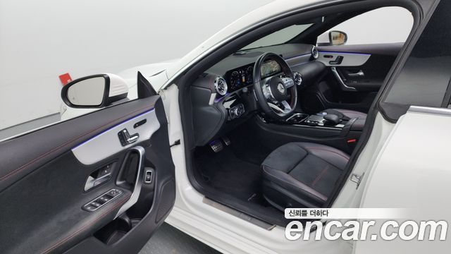 Mercedes-Benz CLA-Class CLA250 4MATIC