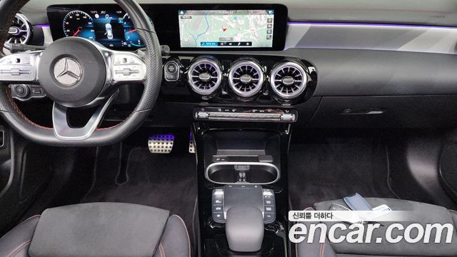 Mercedes-Benz CLA-Class CLA250 4MATIC