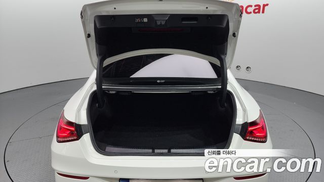 Mercedes-Benz CLA-Class CLA250 4MATIC