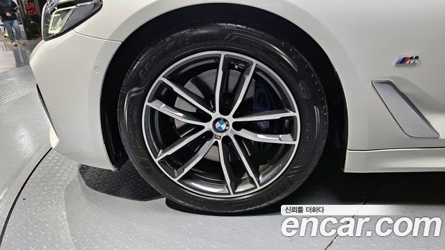 BMW 5-Series 520i M Sport