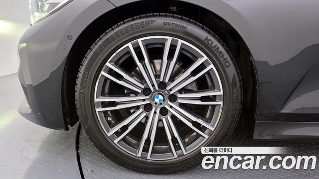 BMW 3-Series 320i M Sport