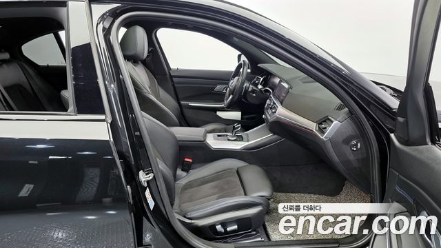 BMW 3-Series 320i M Sport