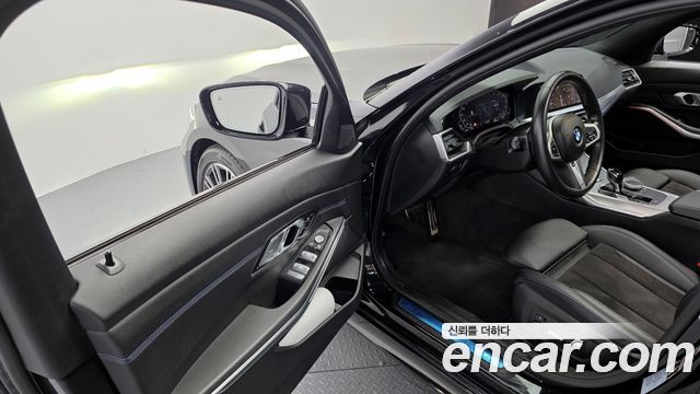BMW 3-Series 320i M Sport