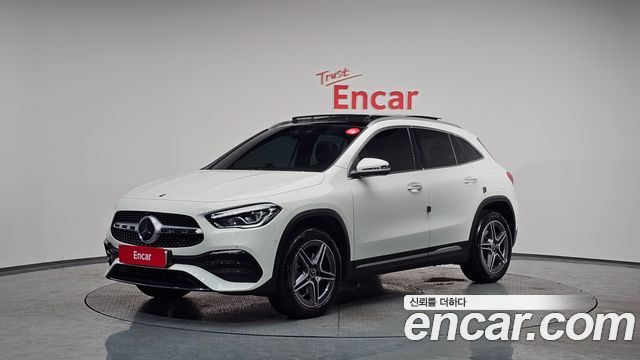 Mercedes-Benz GLA-Class GLA250 4MATIC