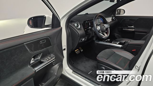 Mercedes-Benz GLA-Class GLA250 4MATIC