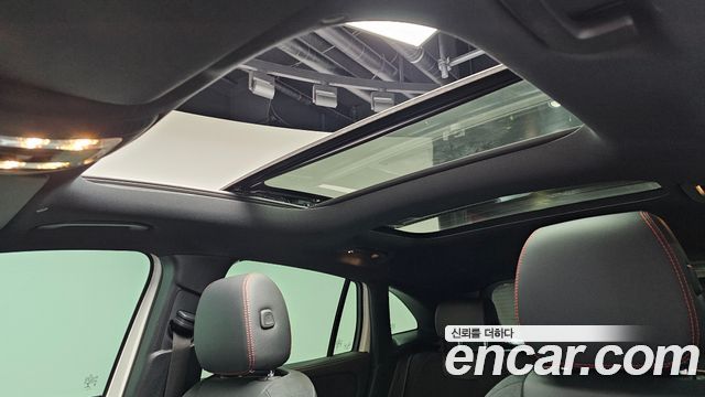 Mercedes-Benz GLA-Class GLA250 4MATIC