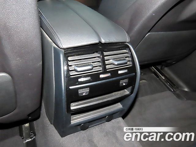 BMW 5-Series 520i Luxury